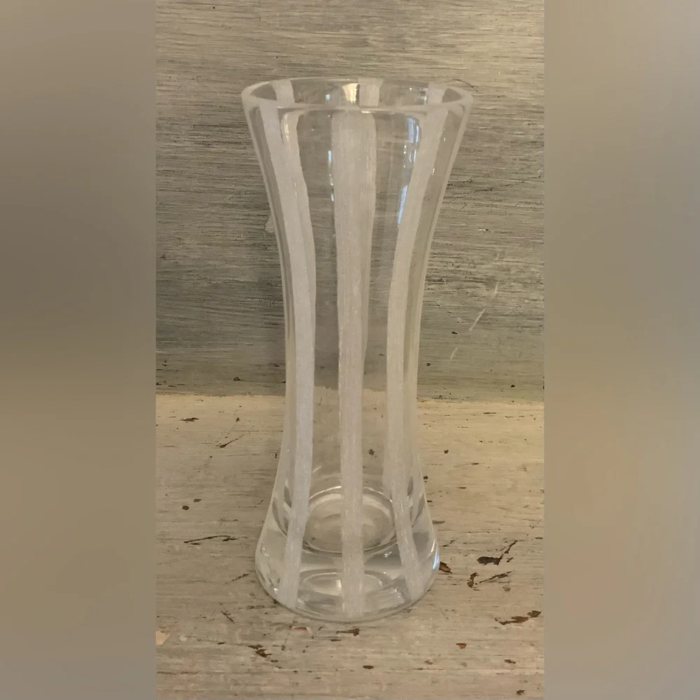 Hand Crafted Hand Blown Etched Frosted Stripe Glass Vase‎ Like New